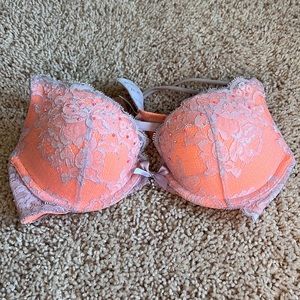 VS very sexy plunge bra